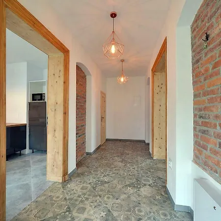 Fridays شكلارسكا بوريبا