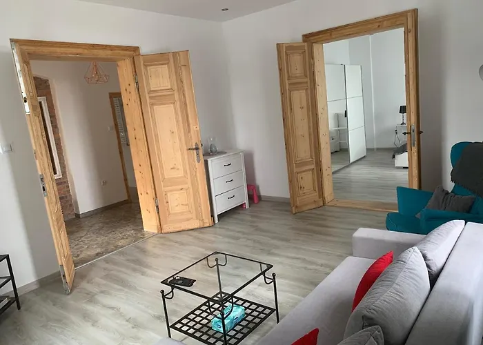 Fridays شكلارسكا بوريبا