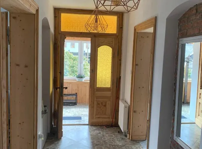 Fridays شقة شكلارسكا بوريبا